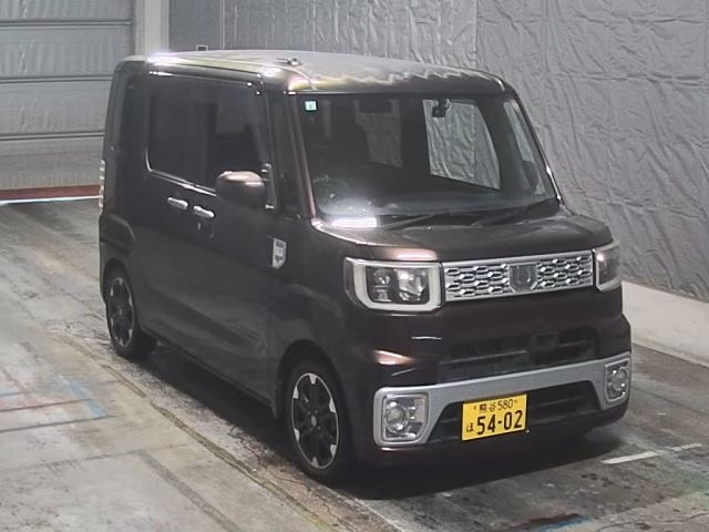 DAIHATSU WAKE 2015