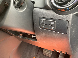 MAZDA DEMIO 2015