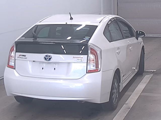 TOYOTA PRIUS 2013