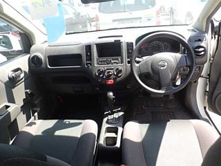 NISSAN AD 2020