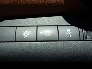 NISSAN KIX 2020