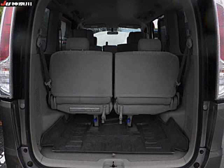 NISSAN SERENA 2012