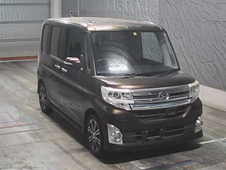 DAIHATSU TANTO 2014
