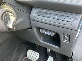 PEUGEOT 2008 2017