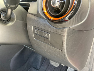 MAZDA DEMIO 2017