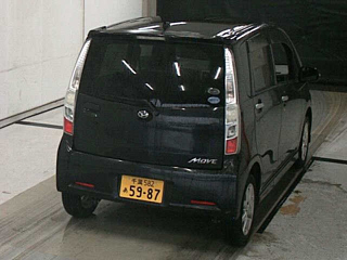 DAIHATSU MOVE 2011