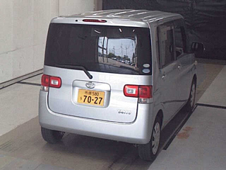 DAIHATSU TANTO 2011