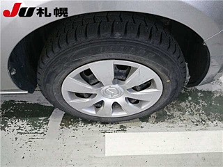 MAZDA DEMIO 2010