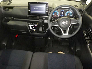 NISSAN ROOX 2022