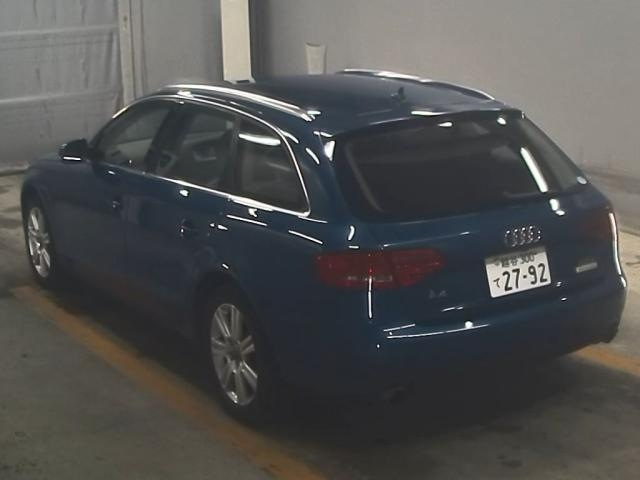 AUDI A4 2011