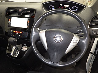 NISSAN SERENA 2015