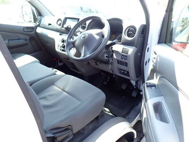 NISSAN CARAVAN VAN 2019