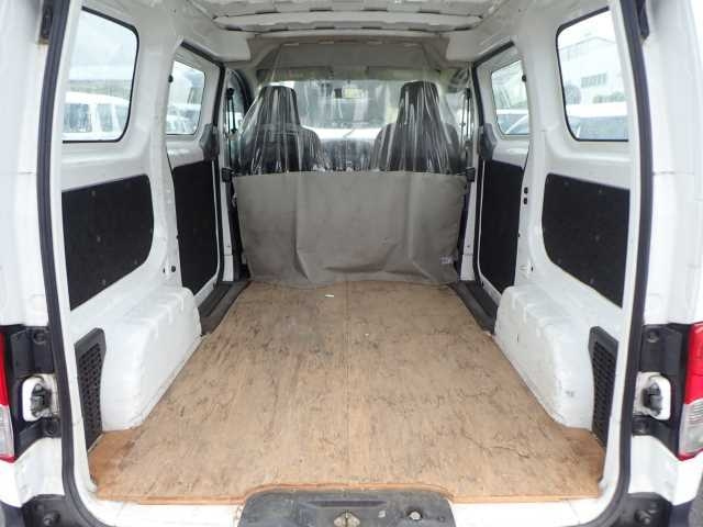 NISSAN NV200 2018
