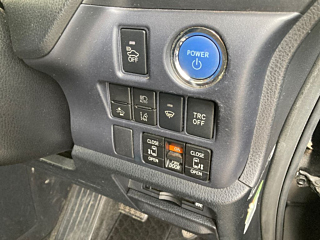 TOYOTA VOXY 2016