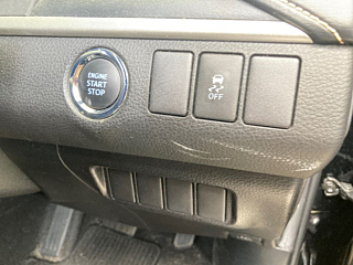 TOYOTA HARRIER 2017