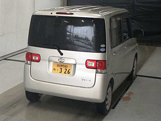 DAIHATSU TANTO 2010