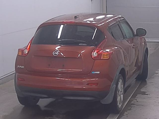 NISSAN JUKE 2010