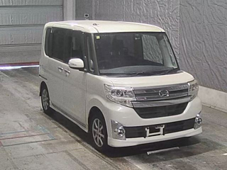 DAIHATSU TANTO 2014