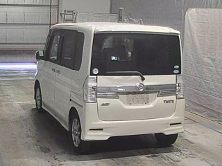 DAIHATSU TANTO 2014