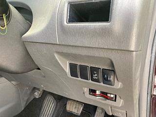 TOYOTA PRIUS ALPHA 2014