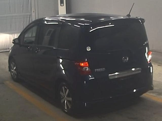 HONDA FREED 2010