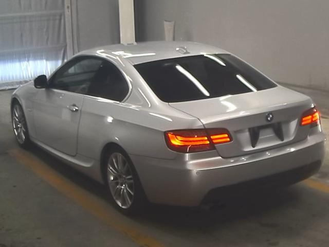 BMW 3 SERIES 2012