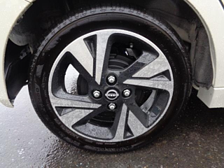 NISSAN ROOX 2024