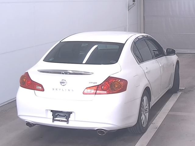 NISSAN SKYLINE 2013