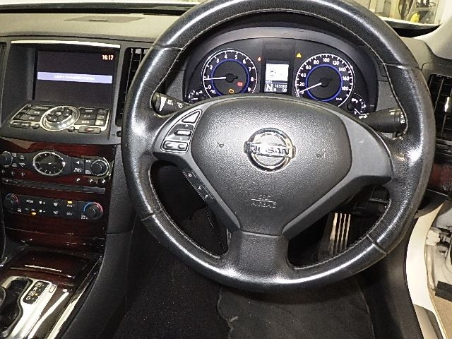 NISSAN SKYLINE 2013