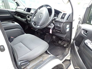 TOYOTA HIACE VAN 2020