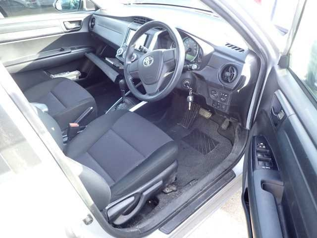 TOYOTA COROLLA FIELDER 2019