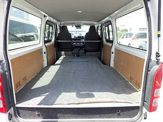 TOYOTA HIACE VAN 2019