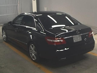 MERCEDES BENZ E CLASS 2009