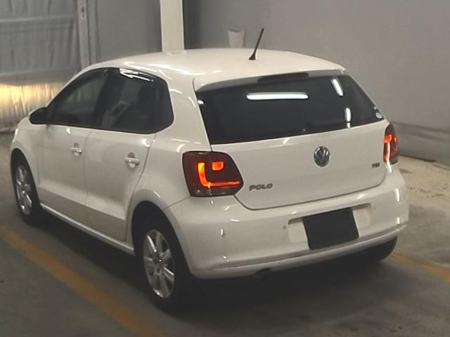 VOLKSWAGEN POLO 2010