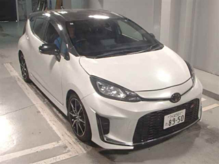 Заказать TOYOTA AQUA