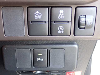 TOYOTA ROOMY 2022