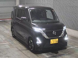 NISSAN ROOX 2020