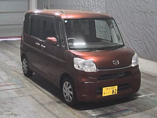 DAIHATSU TANTO 2015