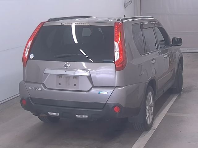 NISSAN X-TRAIL 2010