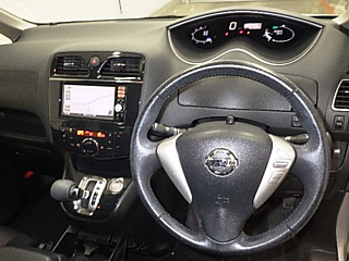 NISSAN SERENA 2013
