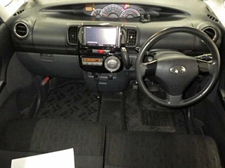 DAIHATSU TANTO 2010