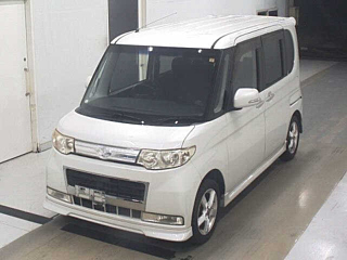 DAIHATSU TANTO 2010
