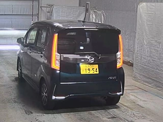 DAIHATSU MOVE 2021