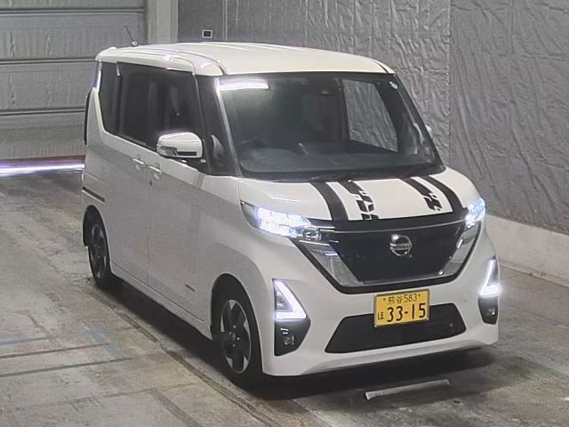 NISSAN ROOX 2021