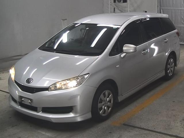 TOYOTA WISH 2010