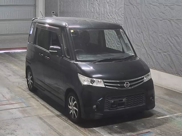 NISSAN ROOX 2012