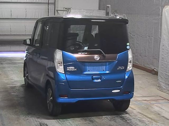 NISSAN DAYZ ROOX 2015