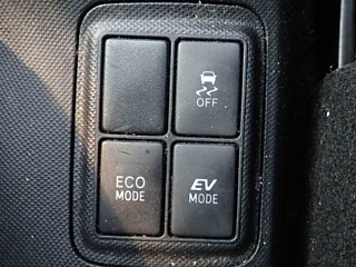 TOYOTA AQUA 2015