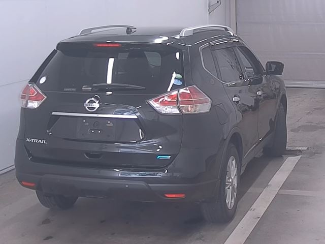 NISSAN X-TRAIL 2015