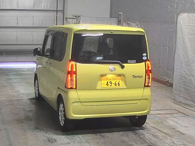 DAIHATSU TANTO 2020